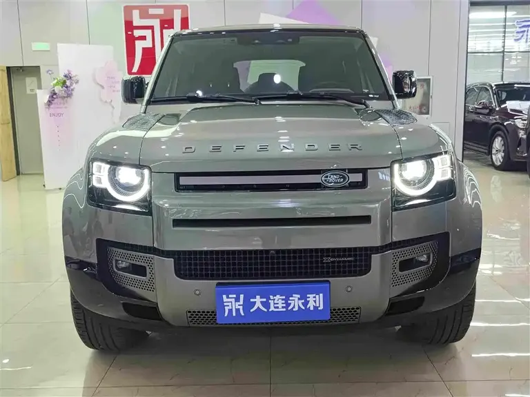 Land Rover Defender 110 P400 X-DYNAMIC HSE