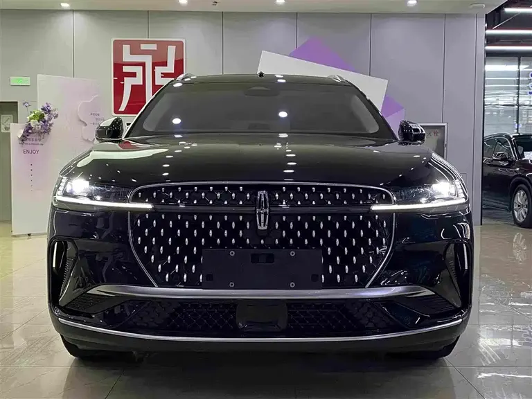 Lincoln Nautilus 2.0 T 4 WD Premium