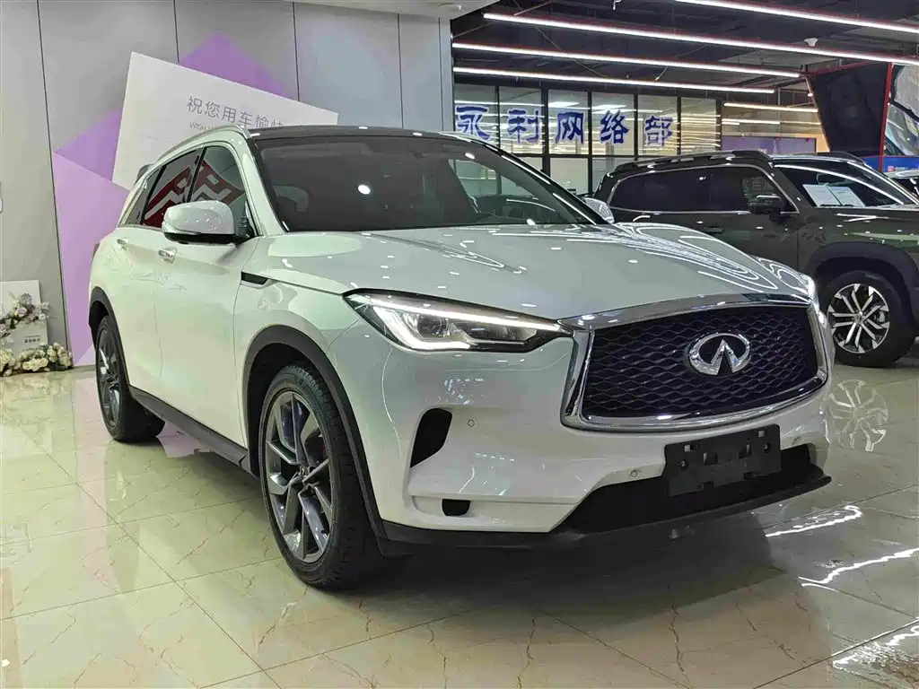 Infiniti QX50 2.0 T 2 WD Navigator