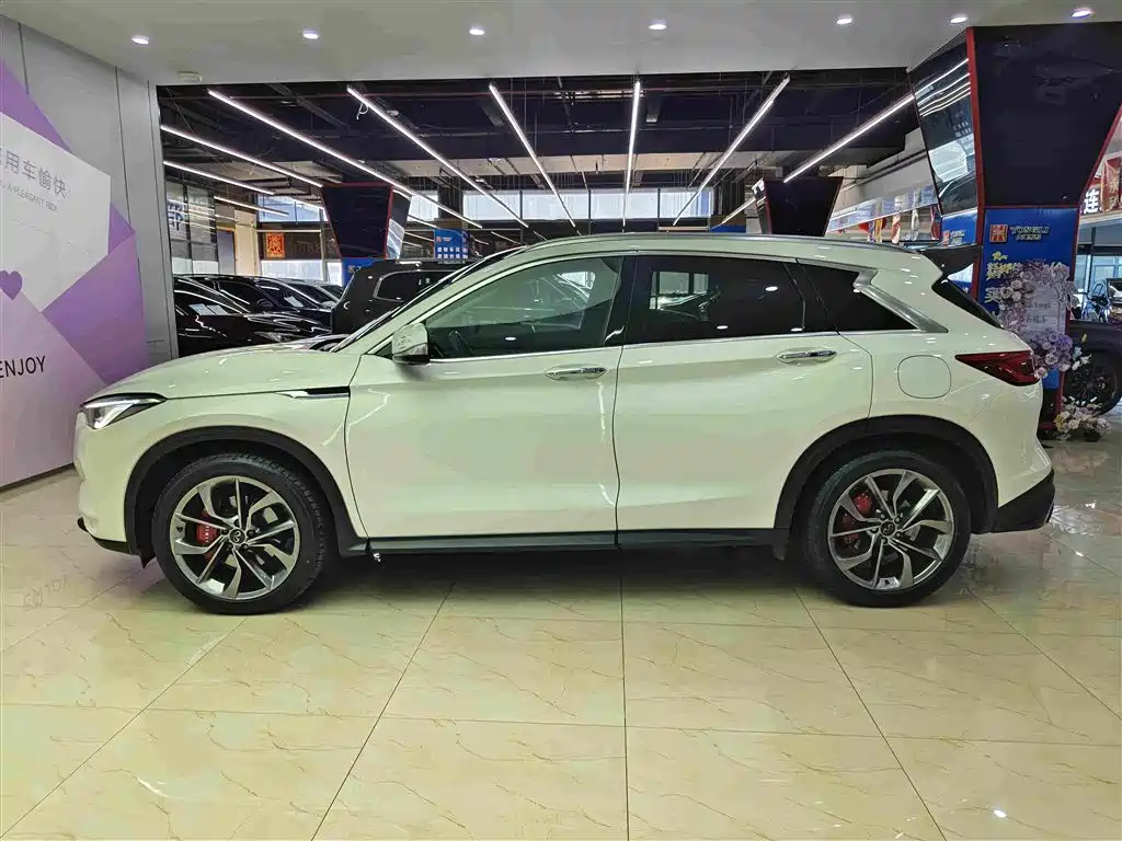 Infiniti QX50 2.0 T 2 WD Navigator