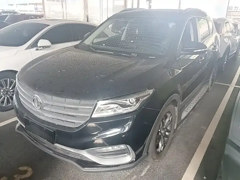Dongfeng Fengguang 580 1.5 T CVT Luxury