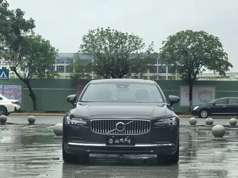 Volvo S90 B5 Smart Ease Luxury