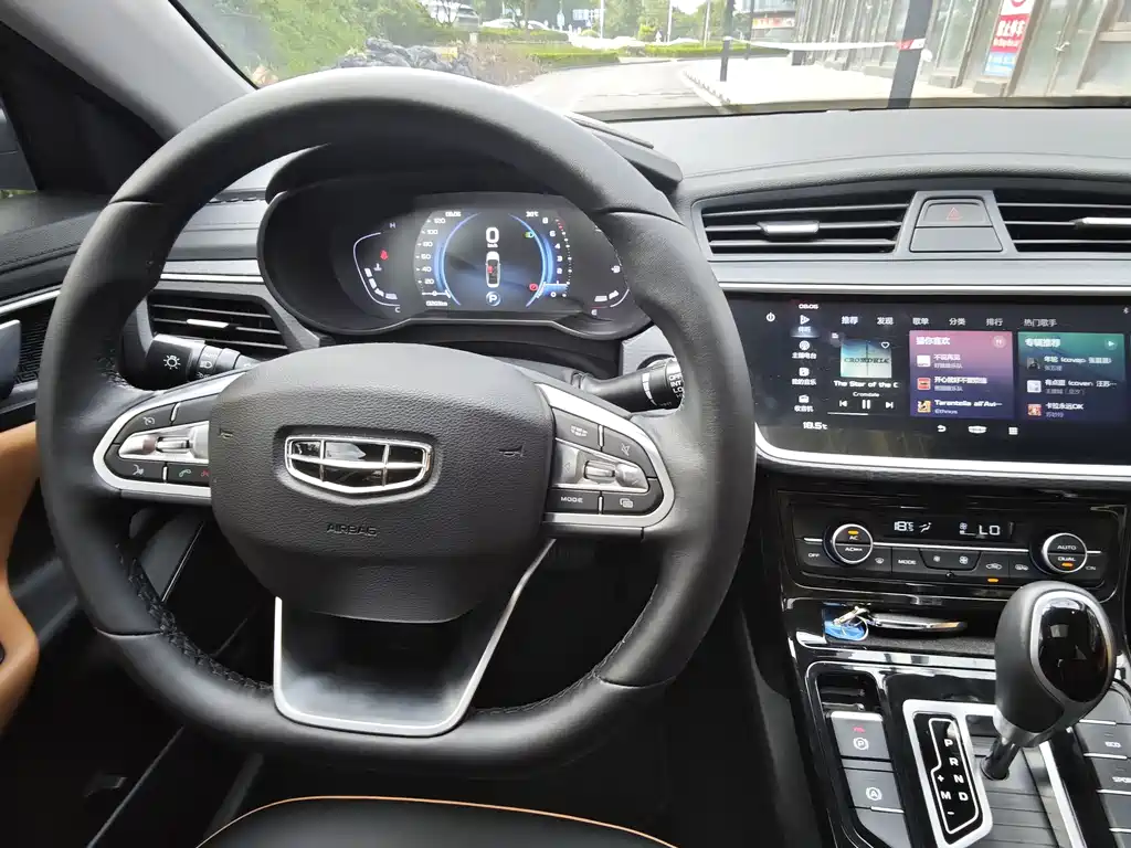 Emgrand GL 1.4 T CVT Luxury