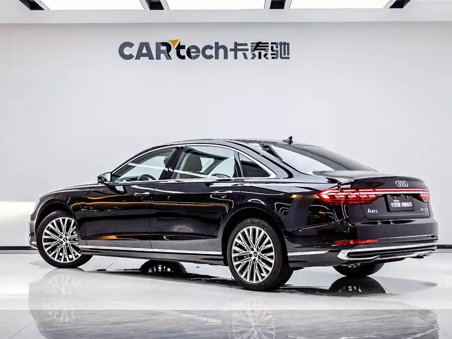 Audi A8 奥迪A8 2024款 A8 L 50 TFSI quattro 尊享型