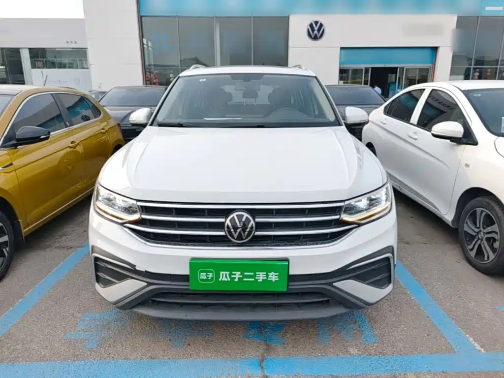Tiguan L 300 TSI Auto 2 WD Smart Enjoyment
