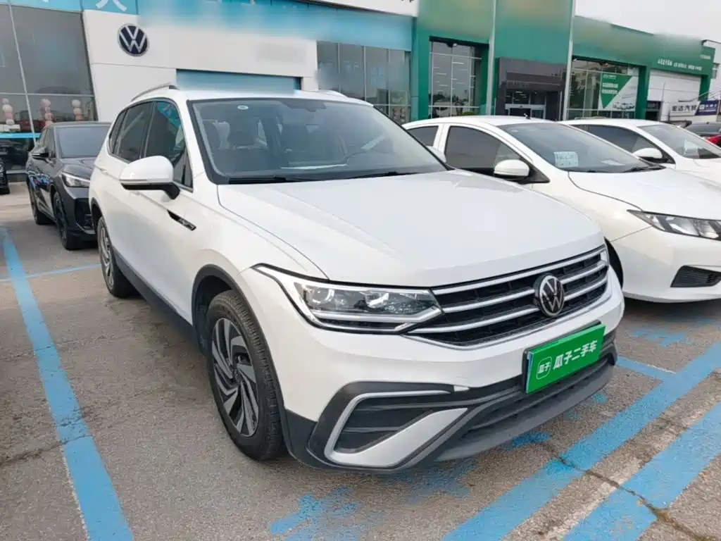 Tiguan L 300 TSI Auto 2 WD Smart Enjoyment