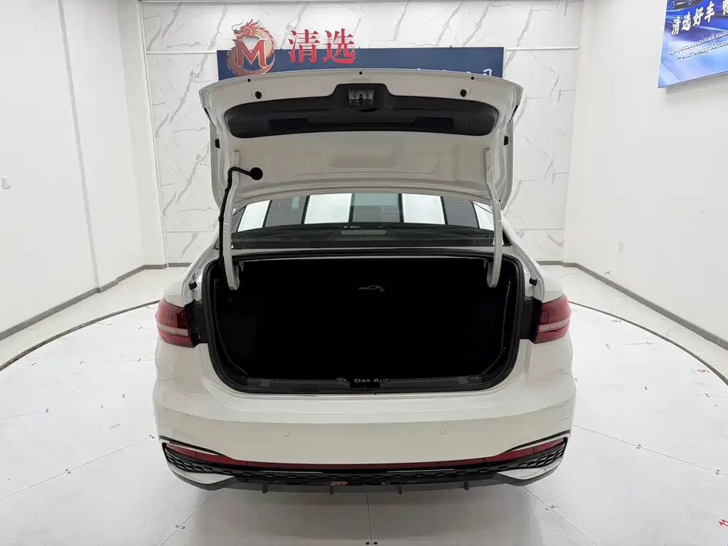 Lavida 280 TSI DSG Starry Sky Manyi