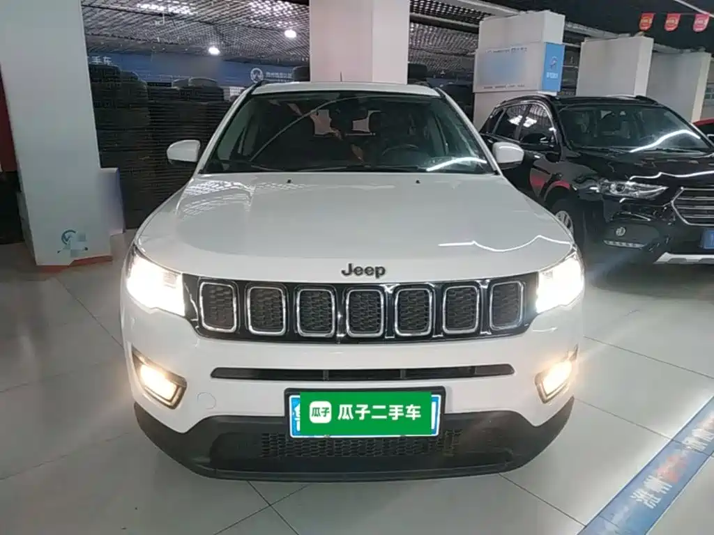 Compass 200 T Auto Home Enjoyment
