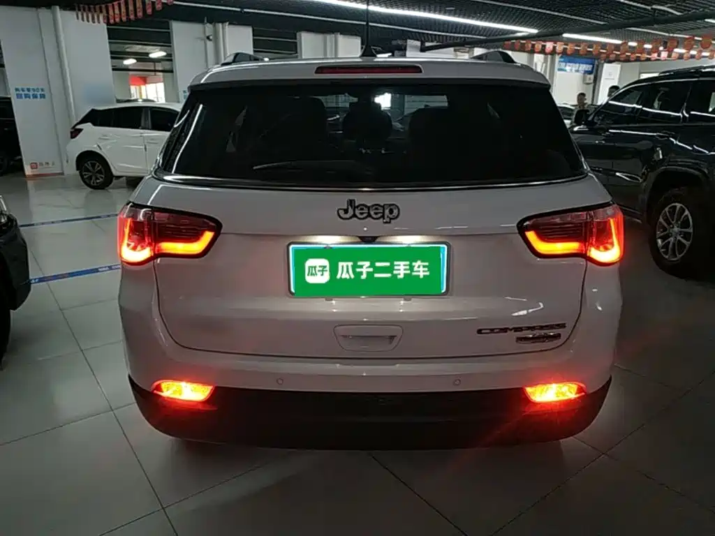 Compass 200 T Auto Home Enjoyment
