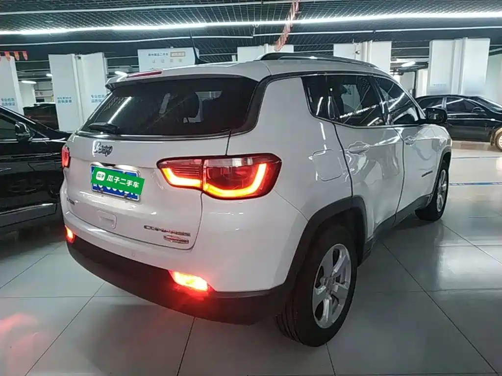 Compass 200 T Auto Home Enjoyment