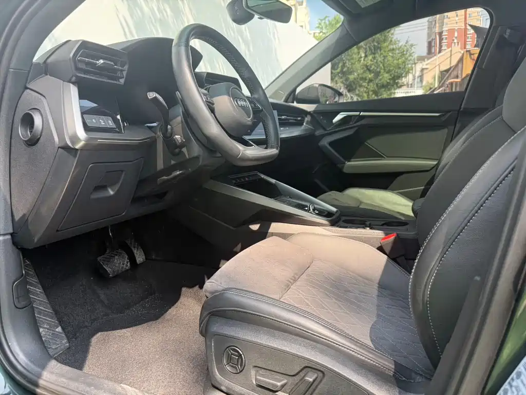 Audi A3 A3 L Limousine 35 TFSI Luxury Sport