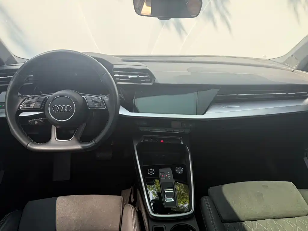 Audi A3 A3 L Limousine 35 TFSI Luxury Sport