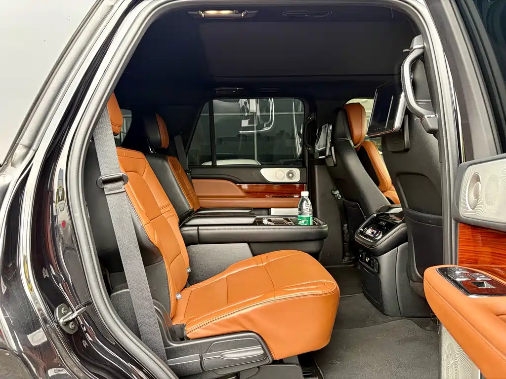 Navigator 3.5 T Honor Shine CN-VI