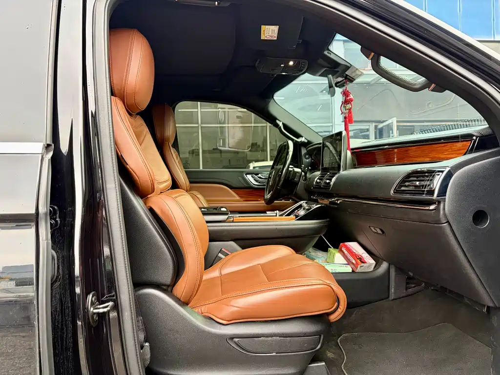 Navigator 3.5 T Honor Shine CN-VI