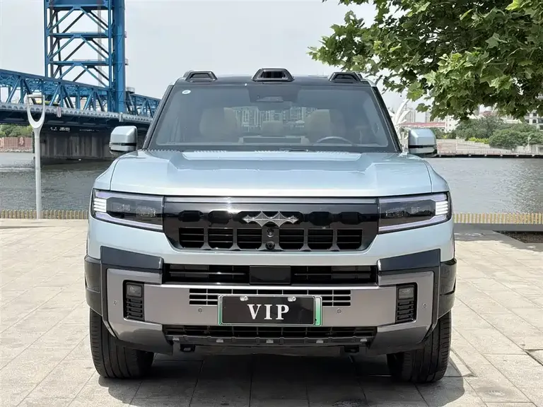 Fangchengbao Leopard 8 Brave Luxury 7-seat