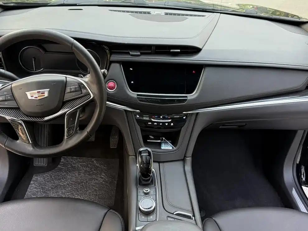 Cadillac XT5 2.0 T 2 WD Luxury