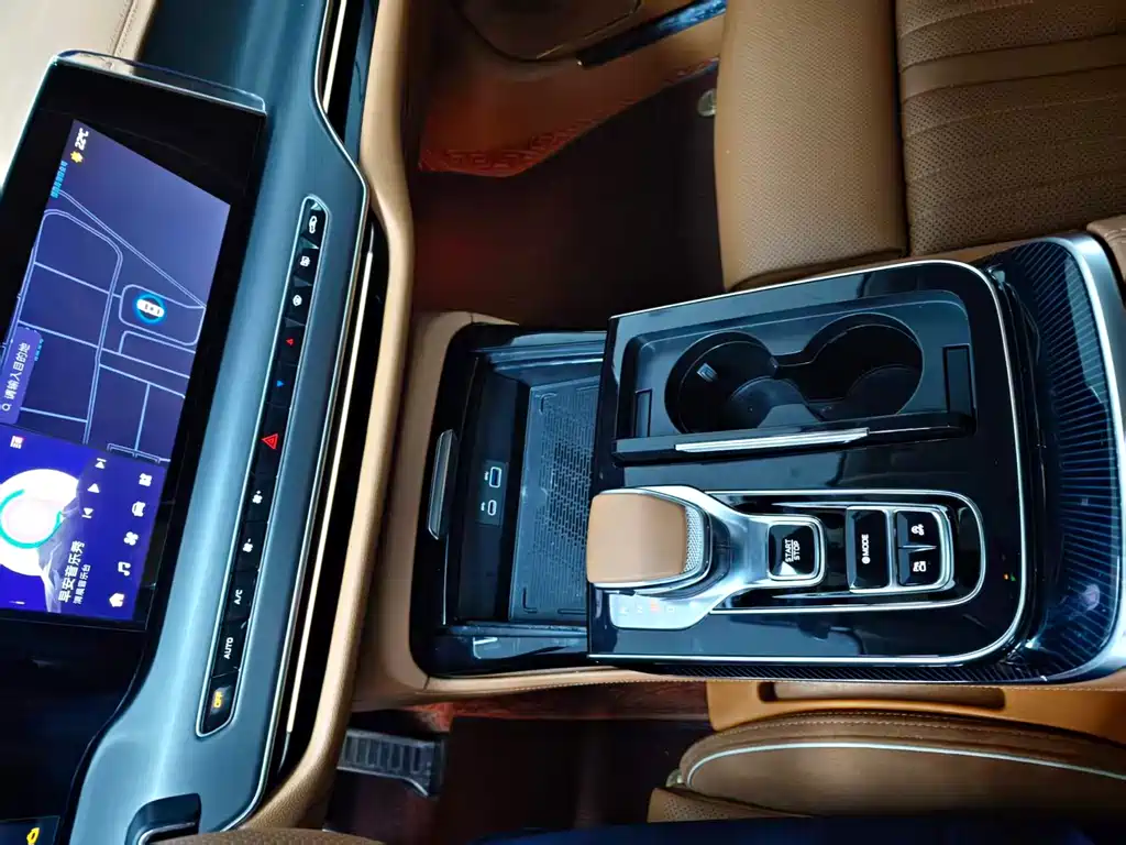 Hongqi H9 2.0 T Flagship Smooth Private Style
