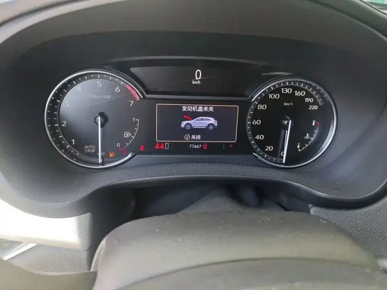 Cadillac XT4 Facelift 28 T 2 WD Leading