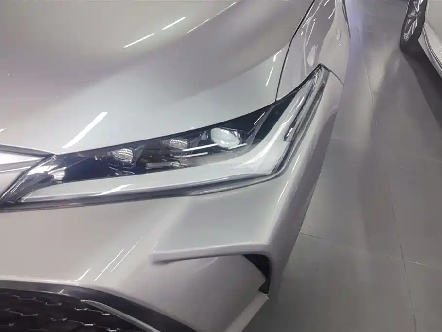 Avalon 2.5 L Luxury