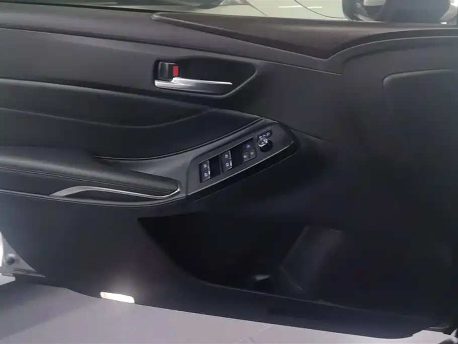 Avalon 2.5 L Luxury