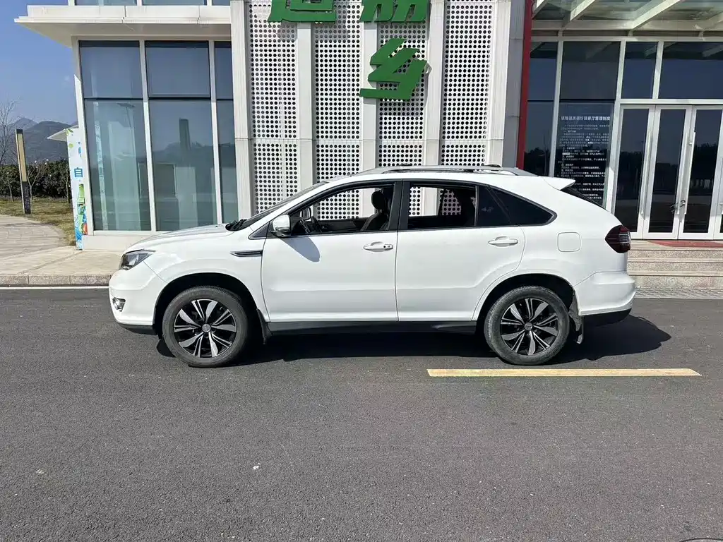 BYD S7 2.0 T Auto Distinguished