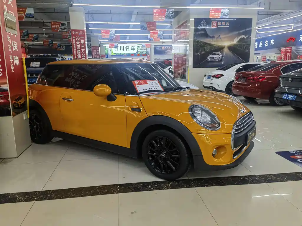 MINI 1.2 T ONE+