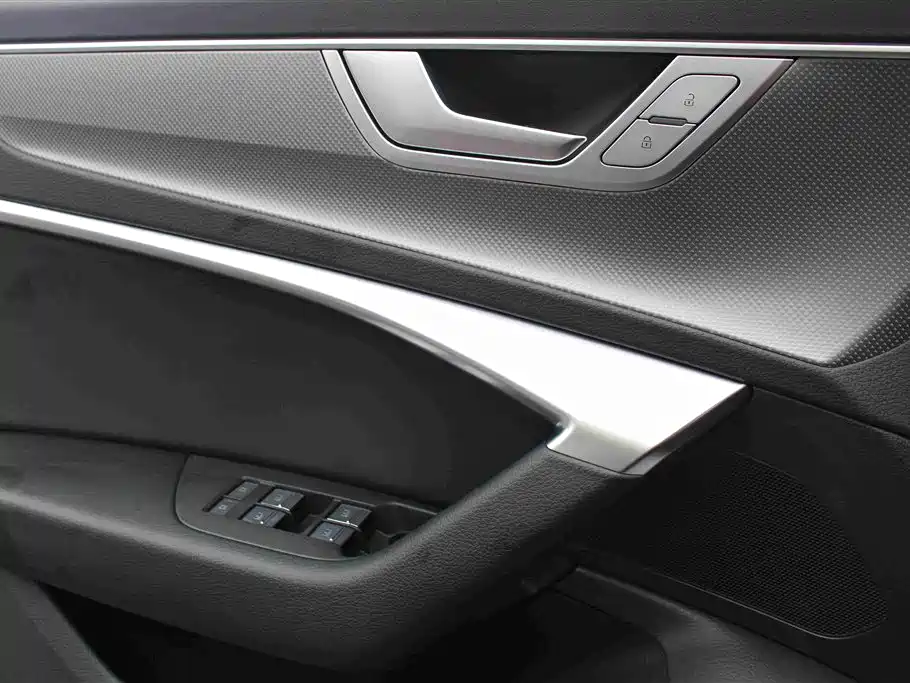 Audi A6 L Facelift 40 TFSI Luxury Dynamic