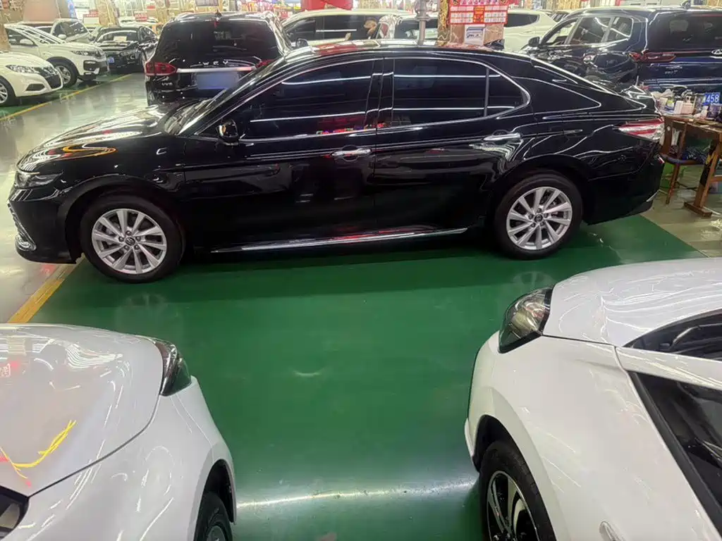 Camry 2.0 G Luxury