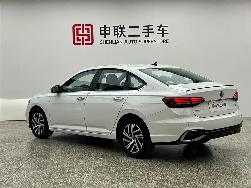 Lavida 300 TSI DSG Starry Sky Leading