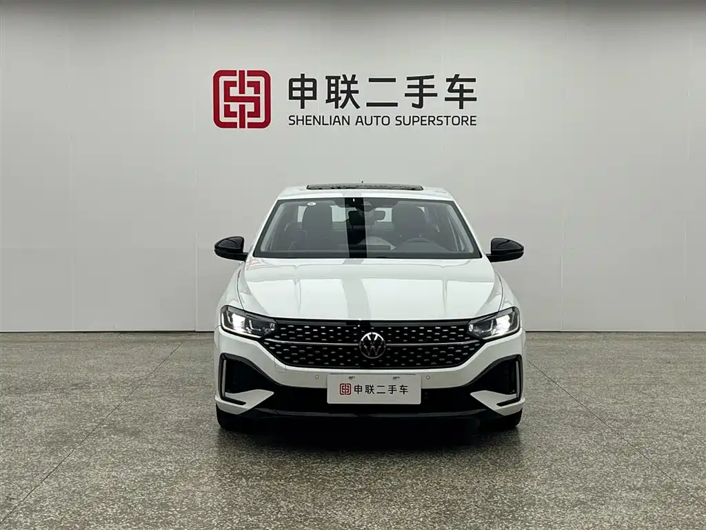 Lavida 300 TSI DSG Starry Sky Leading