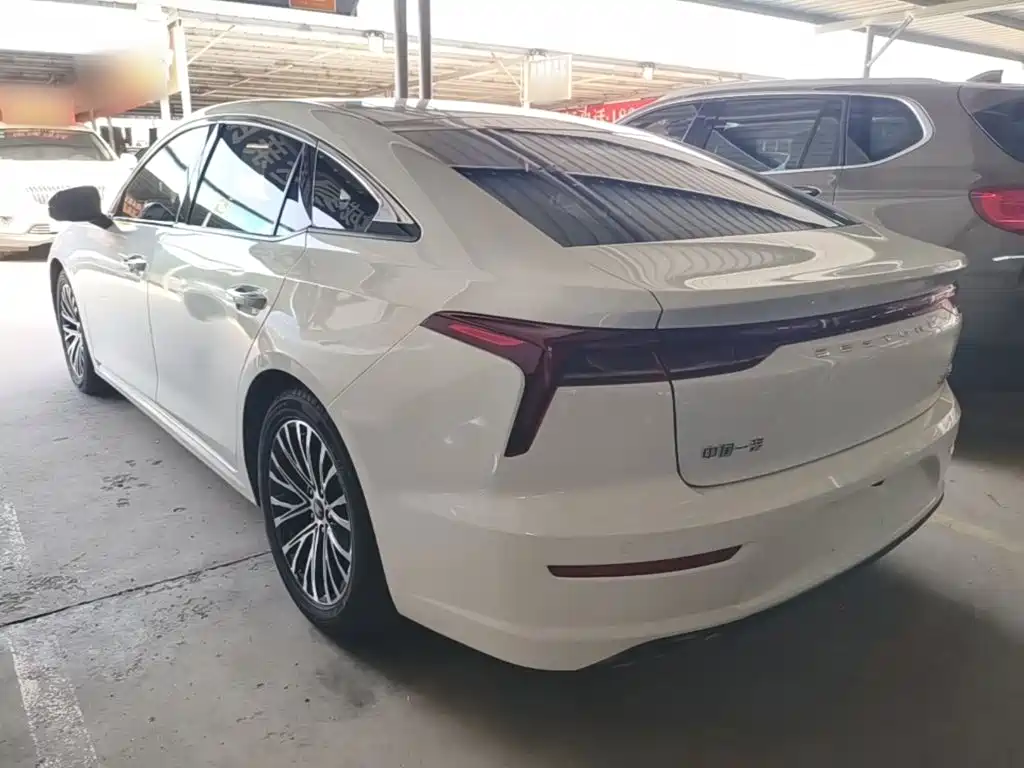 Besturn B70 3 rd Gen 1.5 T Auto Premium