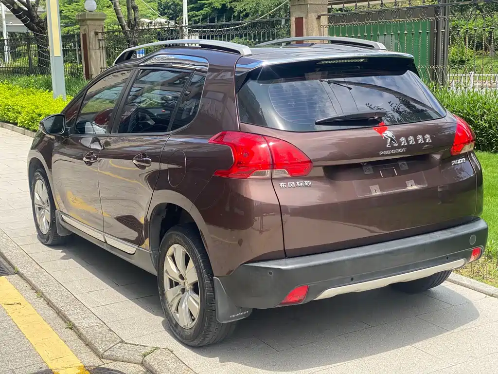 Peugeot 2008 2014 1.6 L Auto Fashion