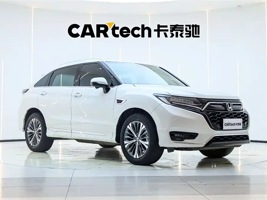 Honda UR-V 370 TURBO 4 WD Premium