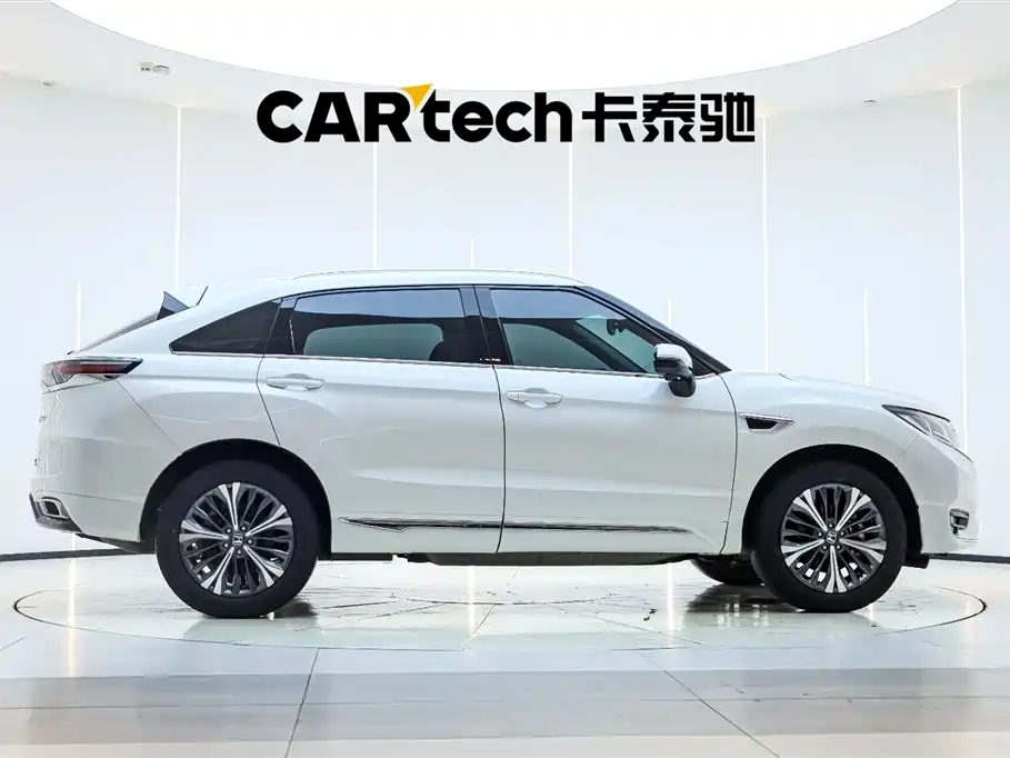 Honda UR-V 370 TURBO 4 WD Premium