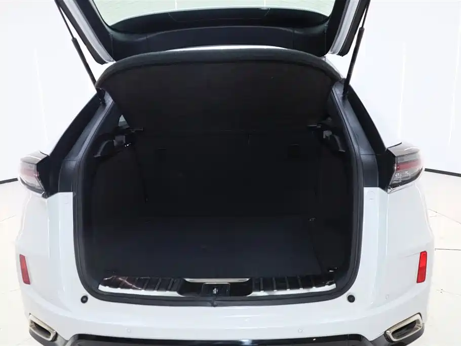 Honda UR-V 370 TURBO 4 WD Premium