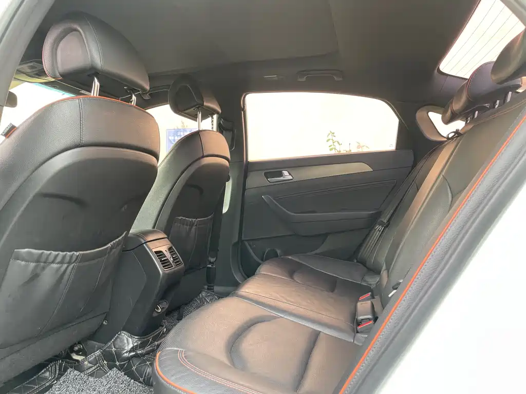 Sonata 1.6 T GLX Leading