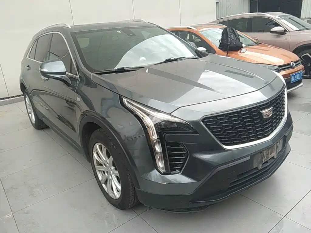 Cadillac XT4 28 T 2 WD Tech