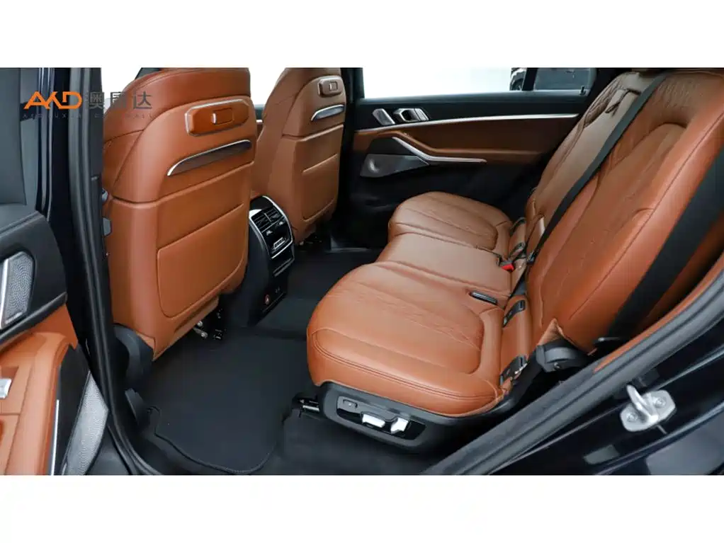 BMW X7 xDrive Premium M Sport Package