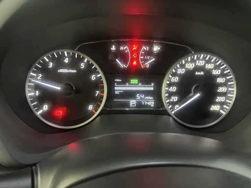 Sylphy 1.6 XV CVT Smart Enjoyment