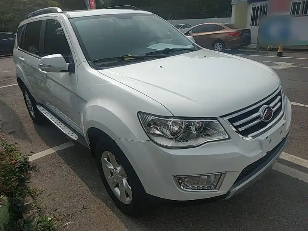 Landwind X8 陆风X8 2015款 探索版 2.0 T 汽油4 X2豪华型
