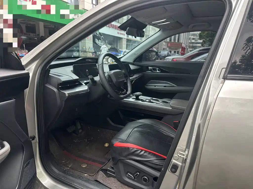 Changan Oshan Z6 Blue Whale 1.5 T DCT Smart Leading