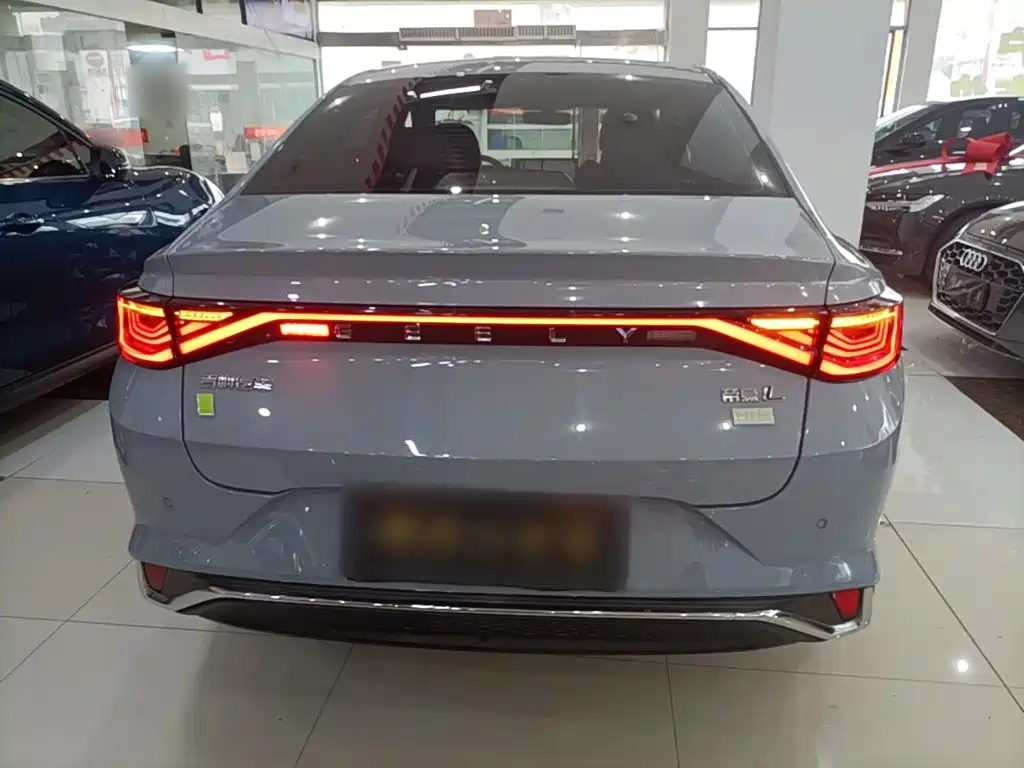 Emgrand L HiP 1.5 TD-DHT Pro 100 KM Super Swift