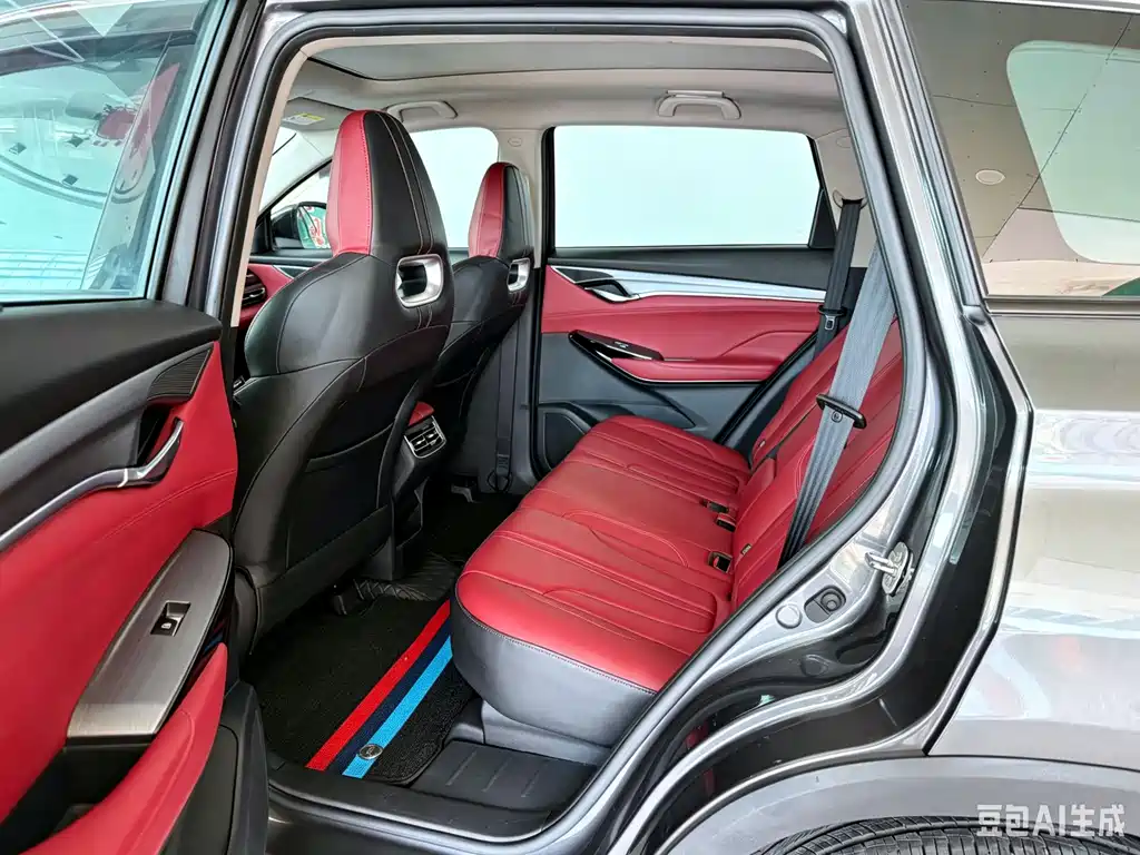Changan CS75 PLUS 1.5 T Auto Luxury