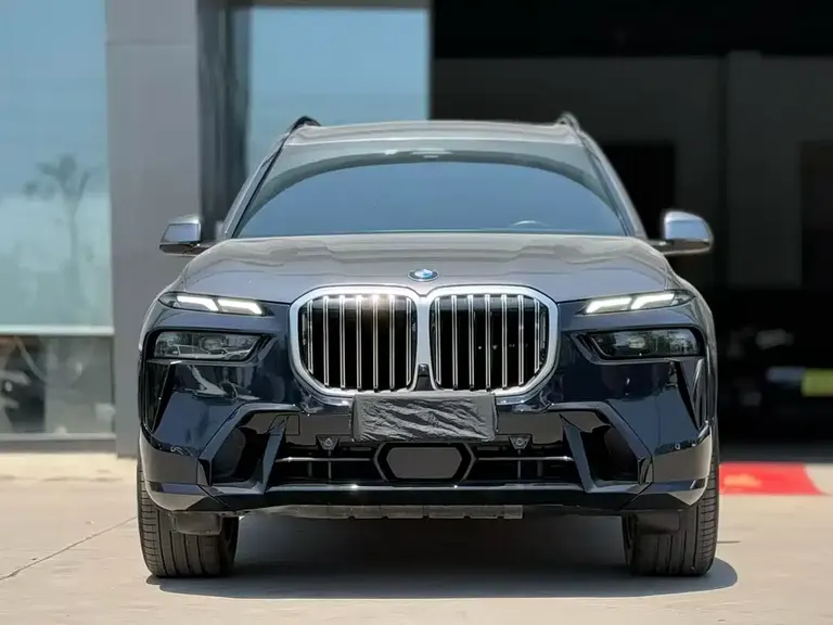 BMW X7 xDrive40 i Premium M Sport Package