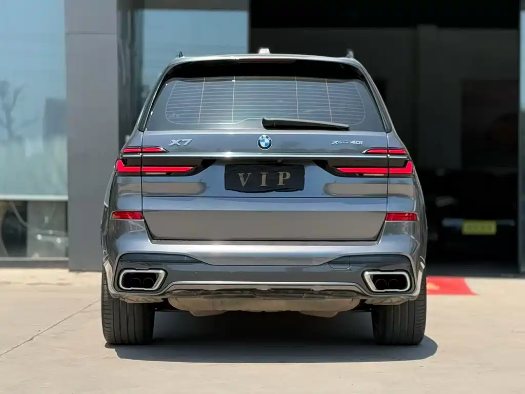BMW X7 xDrive40 i Premium M Sport Package