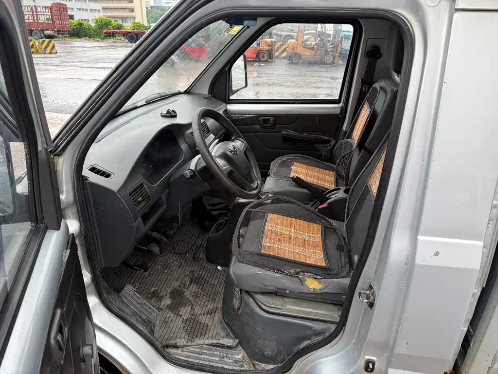 Wuling Rongguang Mini Truck 1.5 L Single Cab Basic L3 C