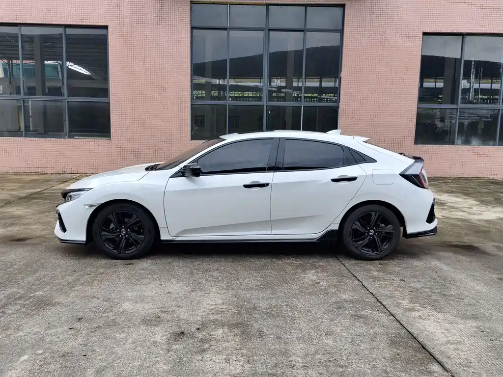 Civic HATCHBACK 220 TURBO CVT Trend Cool Control