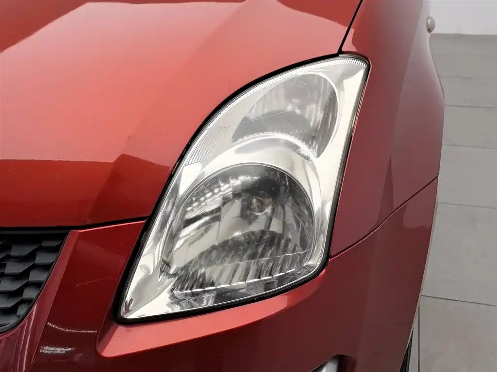 Swift 1.3 L Manual Standard