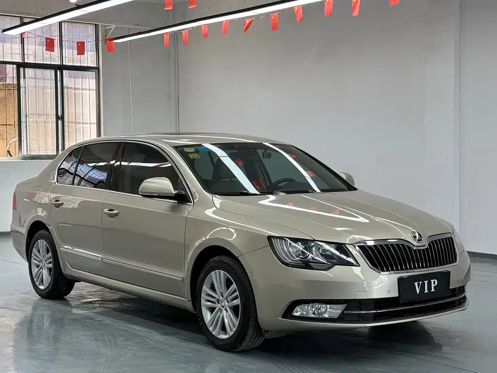 Superb 1.8 TSI Auto Elegant