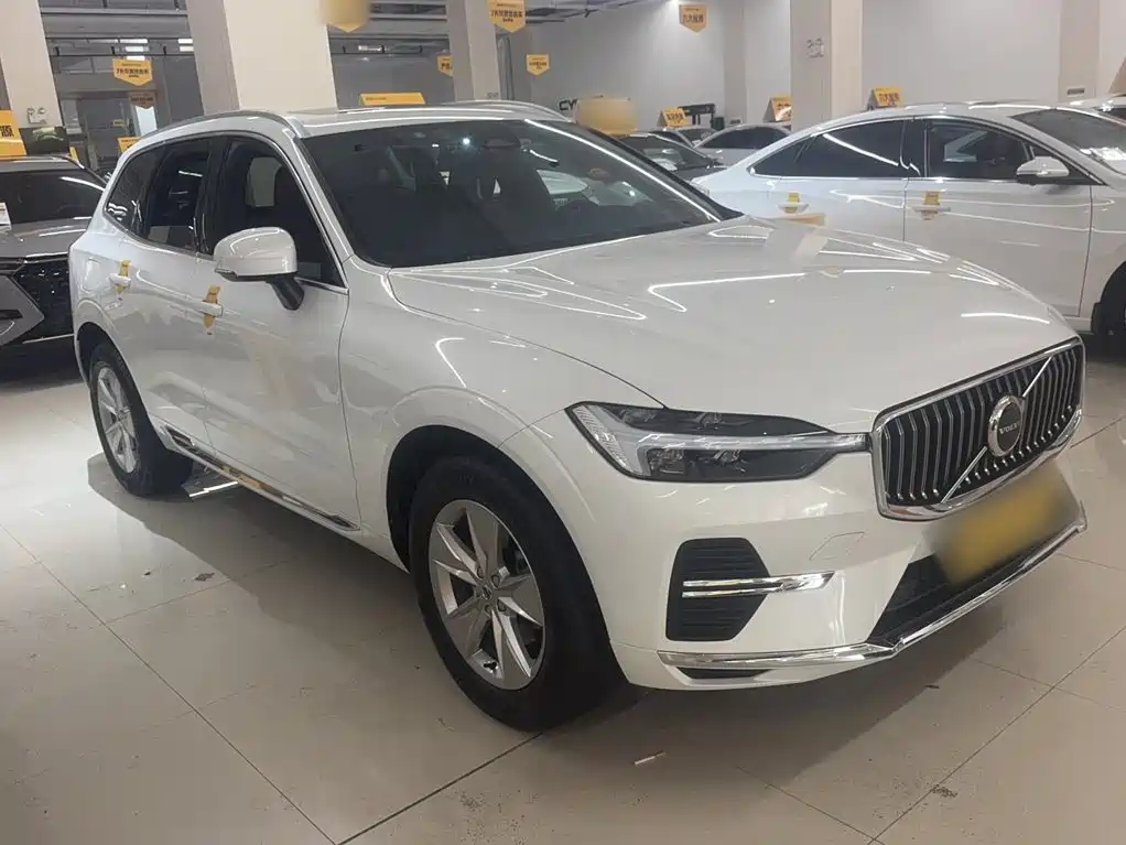 Volvo XC60 B5 4 WD Smart Ease Luxury
